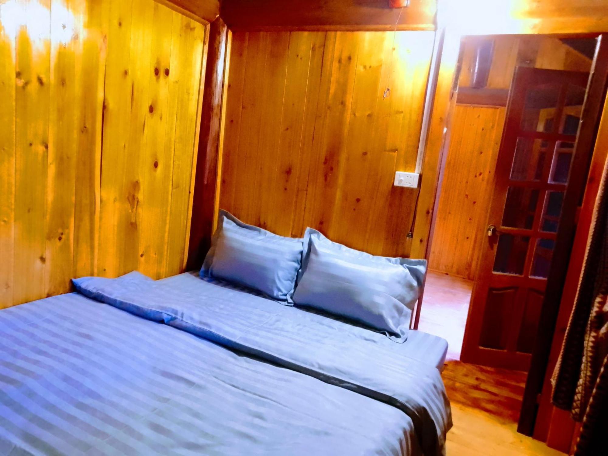Surelee Homestay سابا الغرفة الصورة